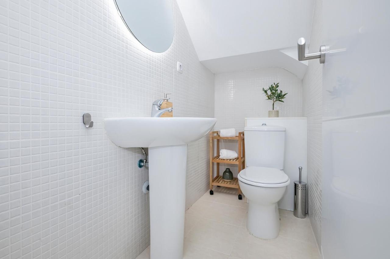 Exclusivo Duplex Carrera Lägenhet Málaga Exteriör bild